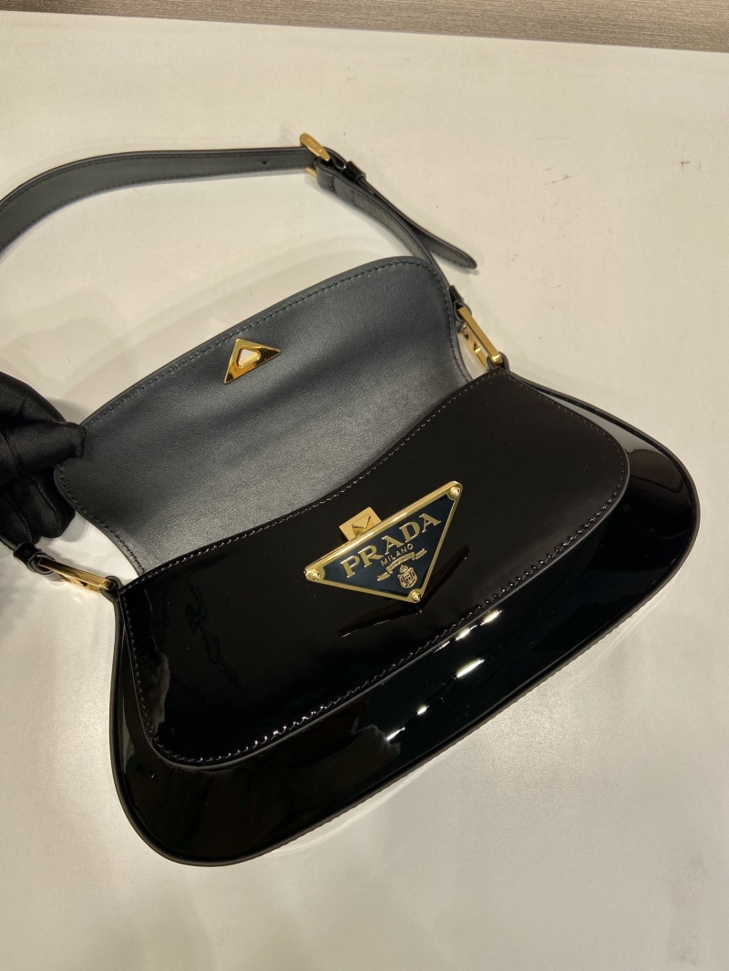 Pra*a hobo bags